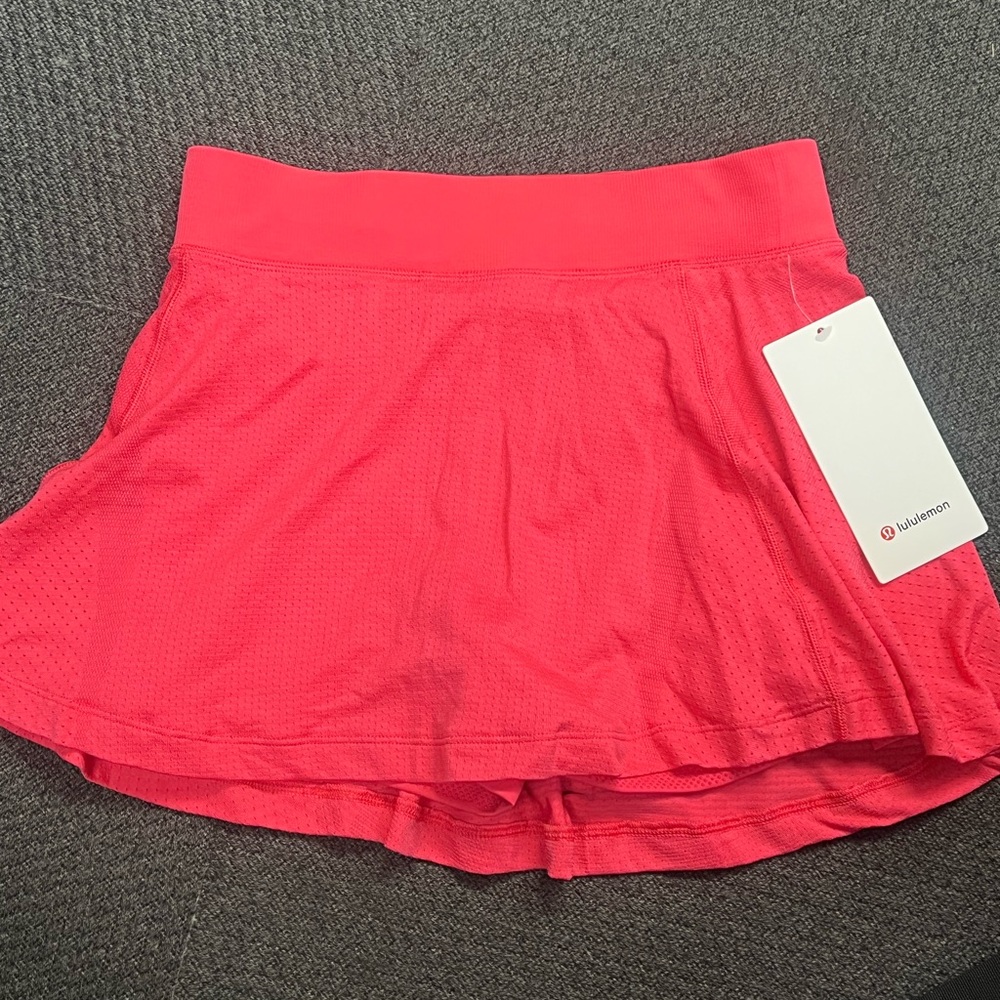 Lululemon Swiftly Tech HIGH Rise skirt Lipgloss